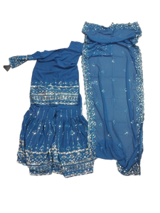lot 6120 image: Woman shirt and skirt color dark blue size 7