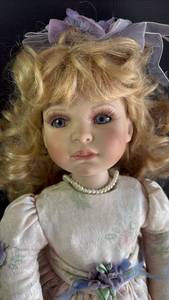 lot 338 image: Violet Eyed Porcelain Doll Approximately 18 Inches (wig is loose but complete)