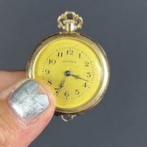 lot 23 image: Working Waltham Ladies Watch