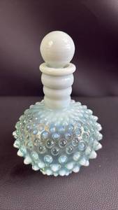 lot 28 image: Fenton Wrisley Vintage French Opalescent Hobnail cologne bottle with stopper
