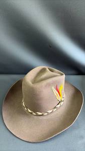 lot 33 image: Miller Brothers Goat Roper Size Six & Seven Eighths