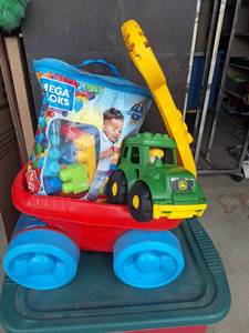 lot 106 image: Mega Bloks Block Scooping Wagon, Mega Bloks, Mega Bloks Tractor with Figure