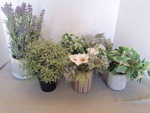 lot 44 image: Artificial Plant Collection with Decorative Pots Set