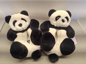 lot 59 image: NEW Womens Panda Slippers Size 7-8