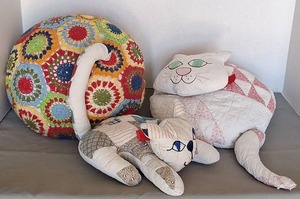lot 60 image: Handmade Cat Pillows and Crochet Ball