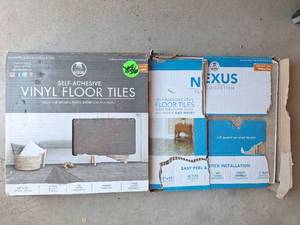 lot 67 image: Self-Adhesive Vinyl Floor Tiles 12x12 Inch Peel and Stick