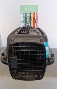 lot 71 image: NEW Pet Carrier Kennel & Bell Collars Set