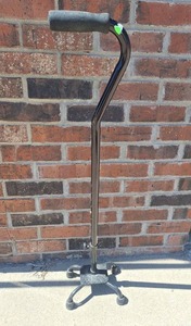 lot 74 image: Adjustable Walking Cane with Quad Base