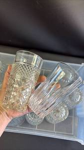 lot 382 image: Vintage Crystal (8) and Depression Glass (5) Tumblers
