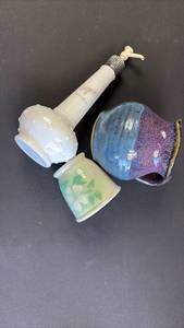 lot 384 image: Vintage Glass, Ceramic and Pottery Pieces