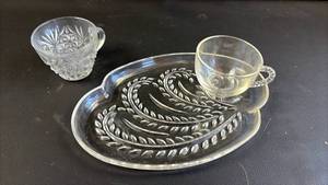lot 390 image: Depression Glass Punch Cups (18) Federal Glass Bead Pattern Handle Cups (5) and Federal Glass Snack Trays (7)