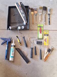 lot 395 image: Good and New Painting Supplies