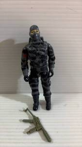 lot 412 image: 1984 Hasbro G.I. Joe Firefly (version 1) action figure. Sabotage and Demolition Expert with Tool Kit and Weapon