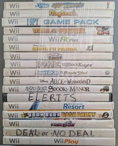 lot 50 image: Nintendo Wii Game Collection Bundle