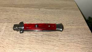 lot 3 image: Italian Style Switchblade Pocket Knife