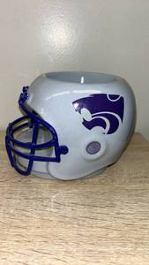 lot 4 image: Kansas State Wildcats Football Helmet snack bowl