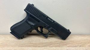 lot 18 image: Glock 17 Gen 4 CO2 BB Pistol .177