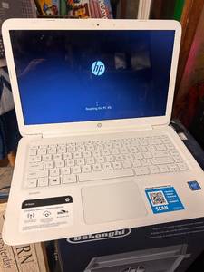 HP Stream Laptop Computer White in excellent condition: reset and ready to use!! Comes with charger