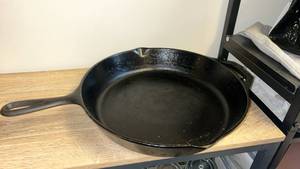 lot 83 image: Lodge Cast Iron Skillet