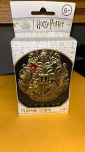 lot 84 image: Harry Potter Hogwarts Crest Playing Cards Set