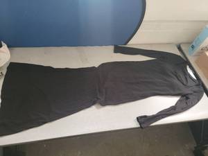 lot 19510 image: Popilush Brand Black Long Sleeve Dress