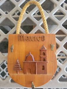 lot 21030 image: Mexican Mission Wood Key Holder