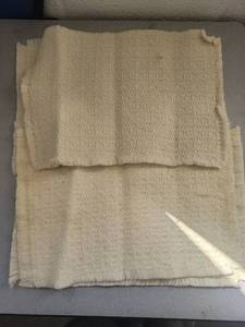 lot 21033 image: Cream Cotton Placemats with Fringe set of 4