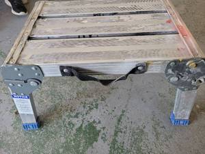 lot 21128 image: Little step ladder