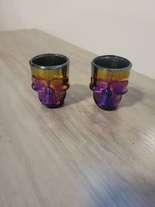 lot 21160 image: Iridescent Skull Shot Glasses Set of 2