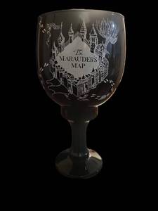 lot 21171 image: Harry Potter Marauders Map giant wine glassgoblet