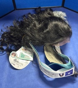 lot 8 image: Equal Illusion Lace Frontal Wig IL-002 - Retail $45