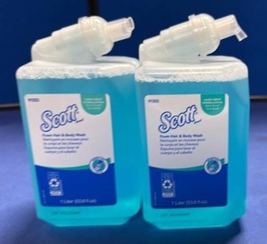 lot 46 image: Scott Foam Hair & Body Wash Professional - Retail $35