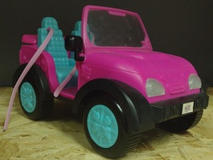 lot 232 image: Sparkle Girls Pink Jeep Doll Vehicle used