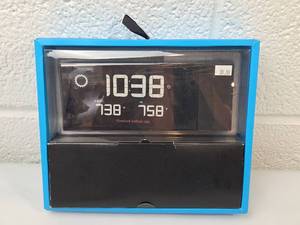 lot 28 image: Oregon Scientific PRYSMA B Projection Clock with Weather Forecast