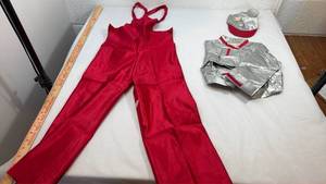 lot 37 image: Space Astronaut Costume Set with Cap