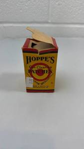 lot 70 image: 1940s Hoppes Gun Cleaning Patches Box