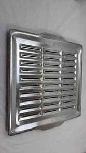 lot 195 image: Metal Air Vent Cover Louvered Grille