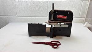 lot 231 image: Craftsman Miter Box with Red Scissors