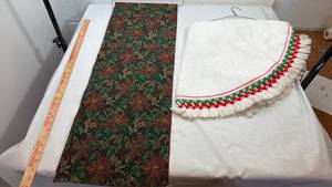 lot 262 image: Christmas Holiday Table Runner & Tree Skirt Set