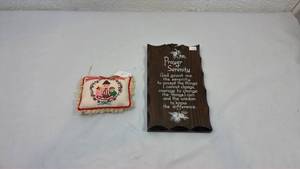 lot 267 image: Serenity Prayer Wall Plaque with Christmas Ornament