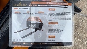 lot 282 image: Unused LandHonor Hydraulic Pallet Forks Model MPF-13-0000G