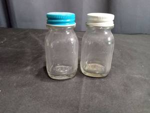 lot 4006 image: Glass Salt and Pepper Shaker Set with Perforated Lids