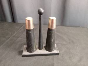 lot 4009 image: Metal Salt and Pepper Shaker Set with Stand
