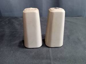 lot 4046 image: White Ceramic Salt and Pepper Shaker Set
