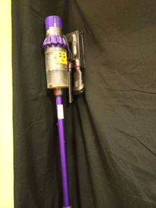 lot 1067 image: Dyson Cyclone V10 Cordless Vacuum Cleaner - Retail $575
