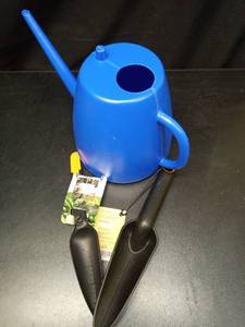 lot 1146 image: 2 Fiskars Recycled Transplanters (Large & Mini) and Watering Can - Retail $15