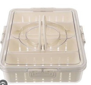 lot 10649 image: Clear Plastic Food Storage Container with Airtight Seal