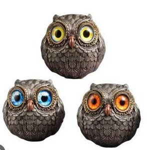 lot 10674 image: Set Of 3 Small Decorative Owls