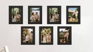 lot 10690 image: Giftgarden 7 Pack 5x7 Picture Frame, Black