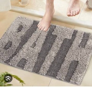 lot 10713 image: Large Bathroom Rug